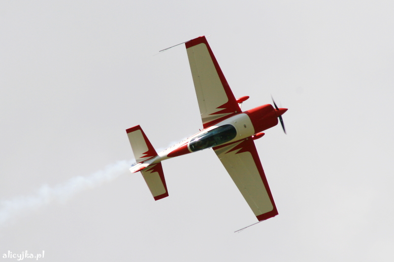 extra 330